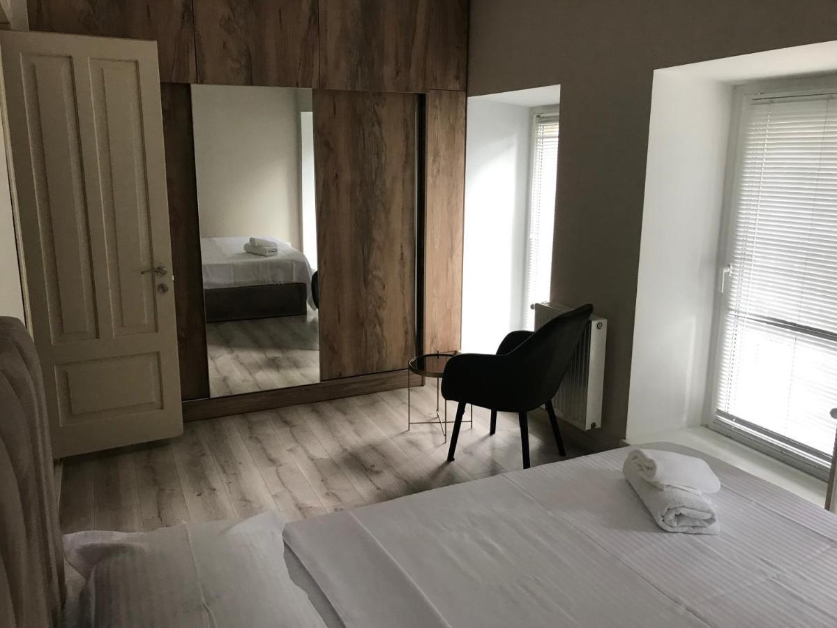 D And D Hotel ティビリシ エクステリア 写真