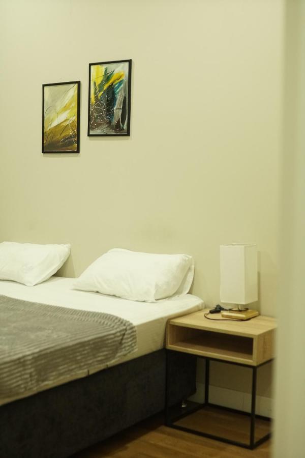 D And D Hotel ティビリシ エクステリア 写真